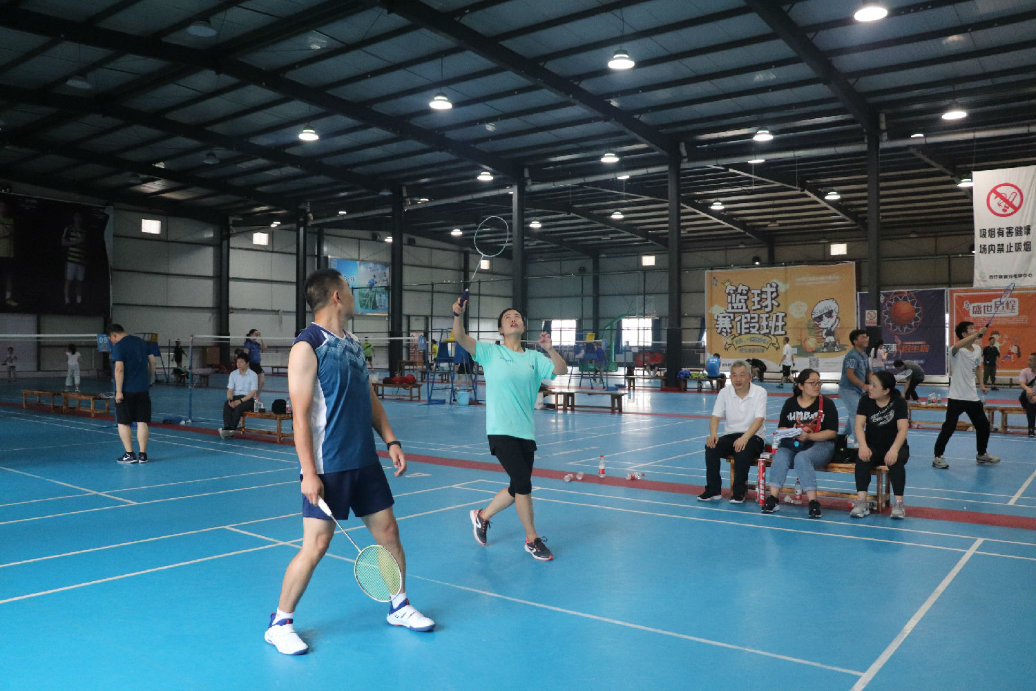 無羽倫比丨億誠(chéng)第五屆&ldquo;團(tuán)結(jié)杯&rdquo;羽毛球賽圓滿結(jié)束