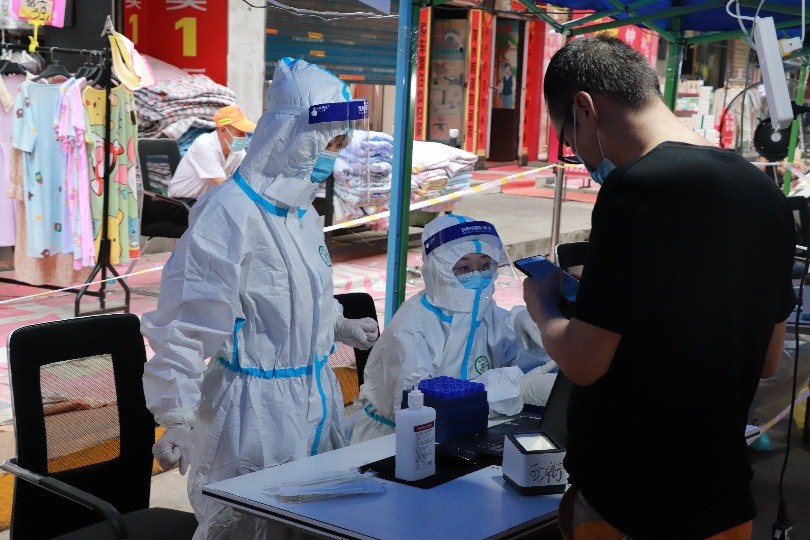 助力疫情防控，億誠(chéng)在行動(dòng)，為抗疫一線送清涼